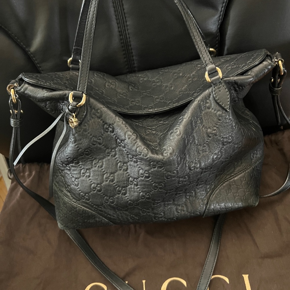 Gucci handbag - black GG leather